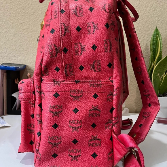 MCM VISETOS BACKPACK - Picture 2 of 16